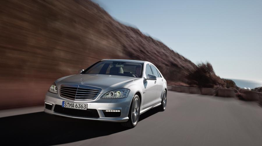  Mercedes-Benz S63 AMG 2010 года  (фото 11 из 24)